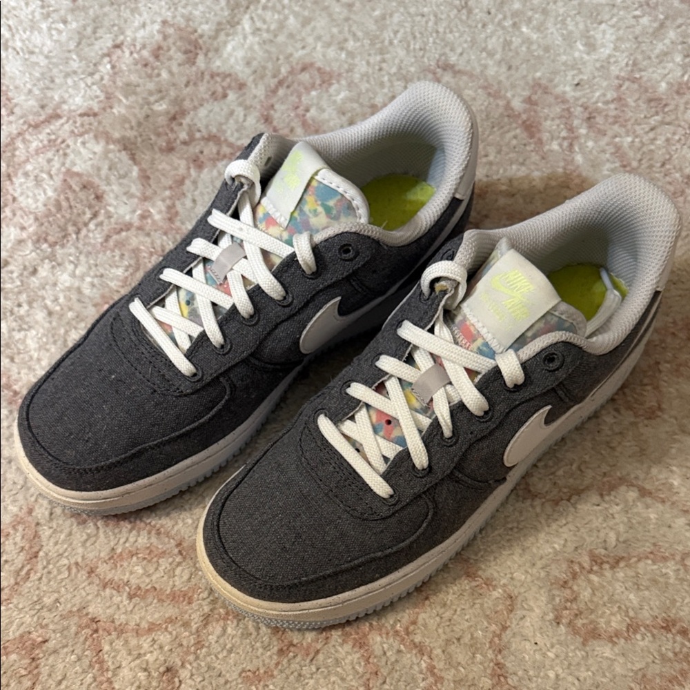 Nike Kids Dark Grey and White Low-Top Sneakers